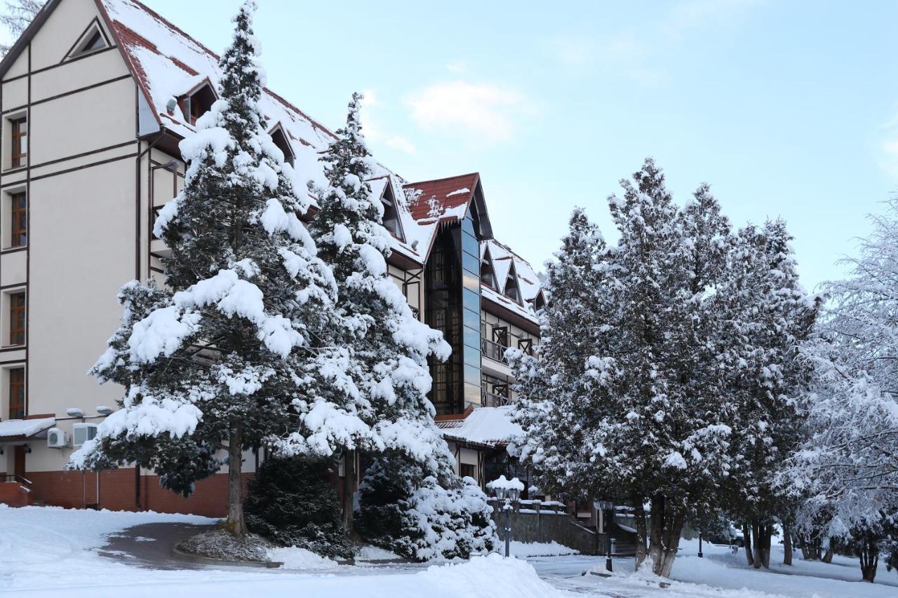 雪绒花公寓 亚列姆切 外观 照片